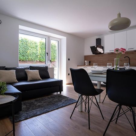Residence Black&White ليوبليانا المظهر الخارجي الصورة