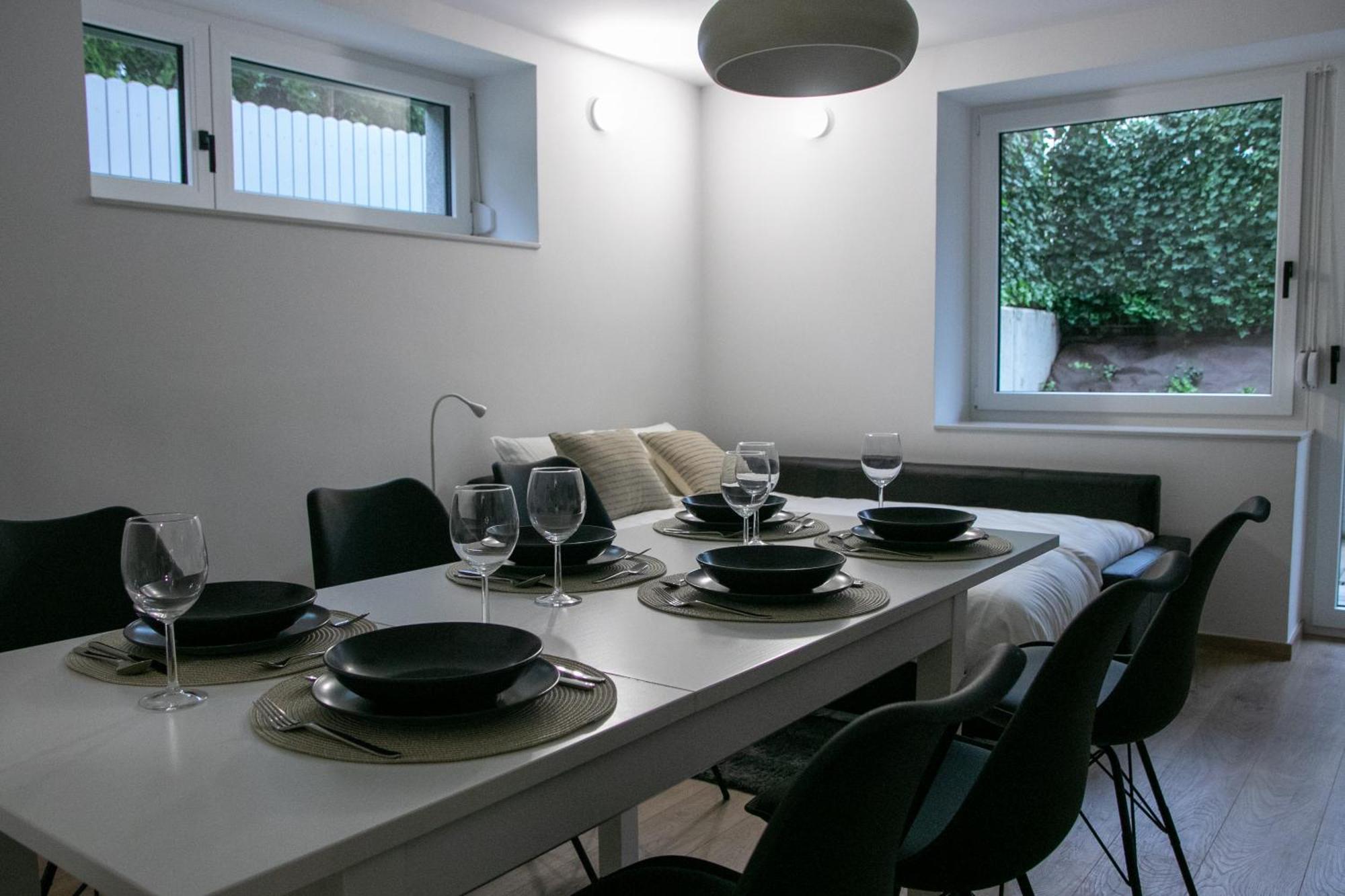 Residence Black&White ليوبليانا الغرفة الصورة