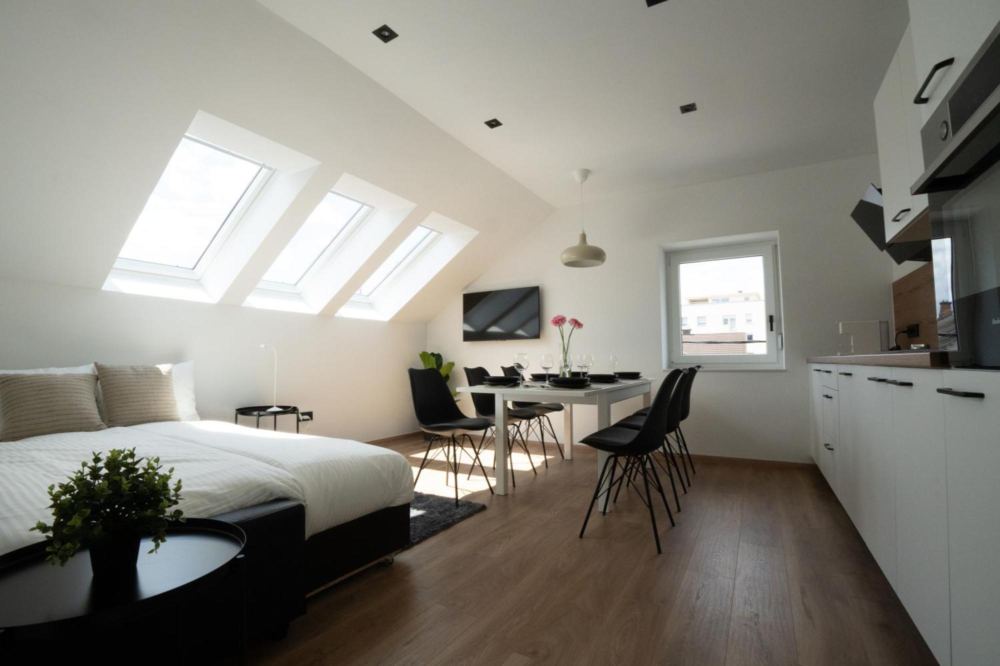 Residence Black&White ليوبليانا الغرفة الصورة
