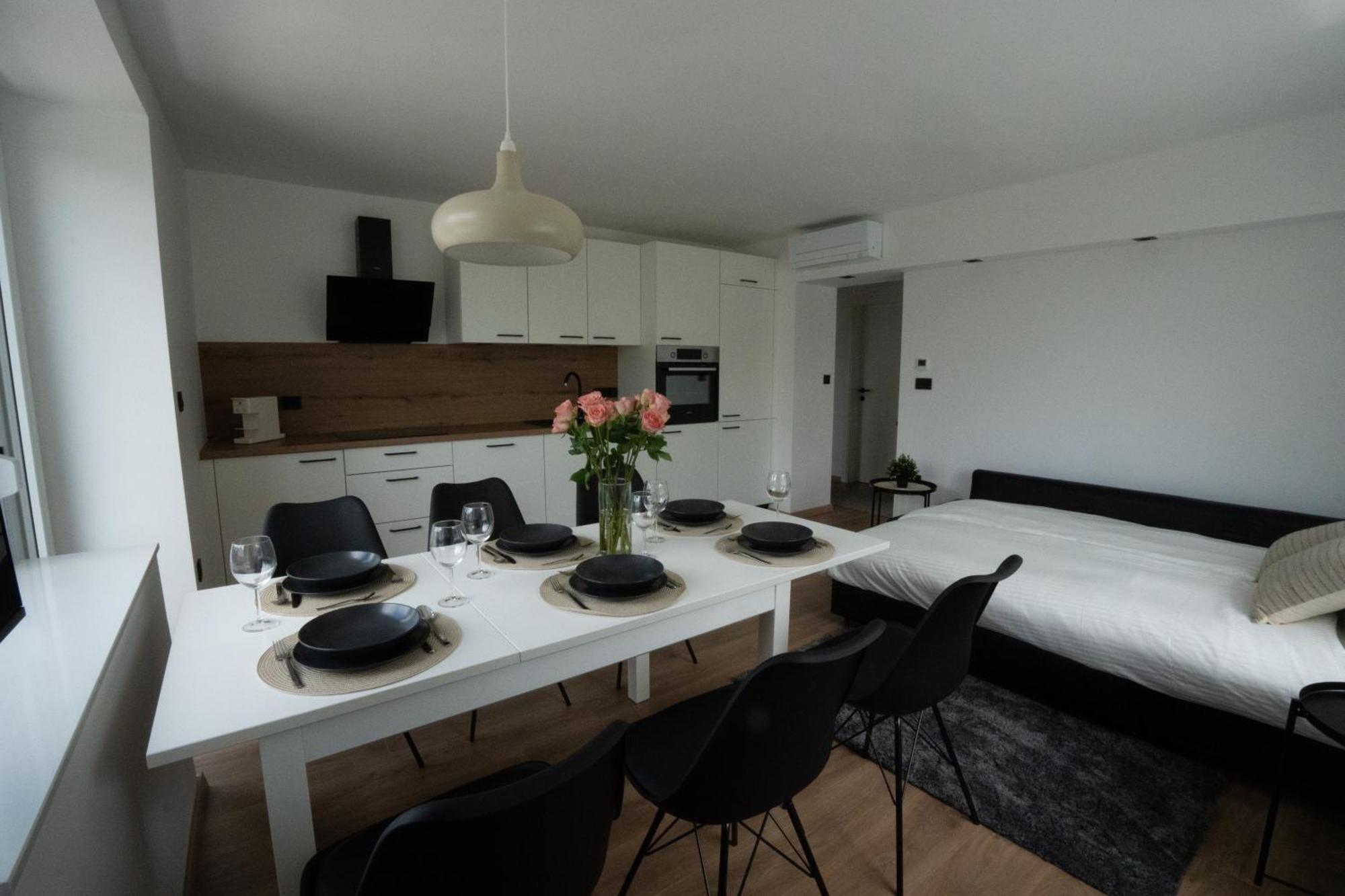 Residence Black&White ليوبليانا المظهر الخارجي الصورة