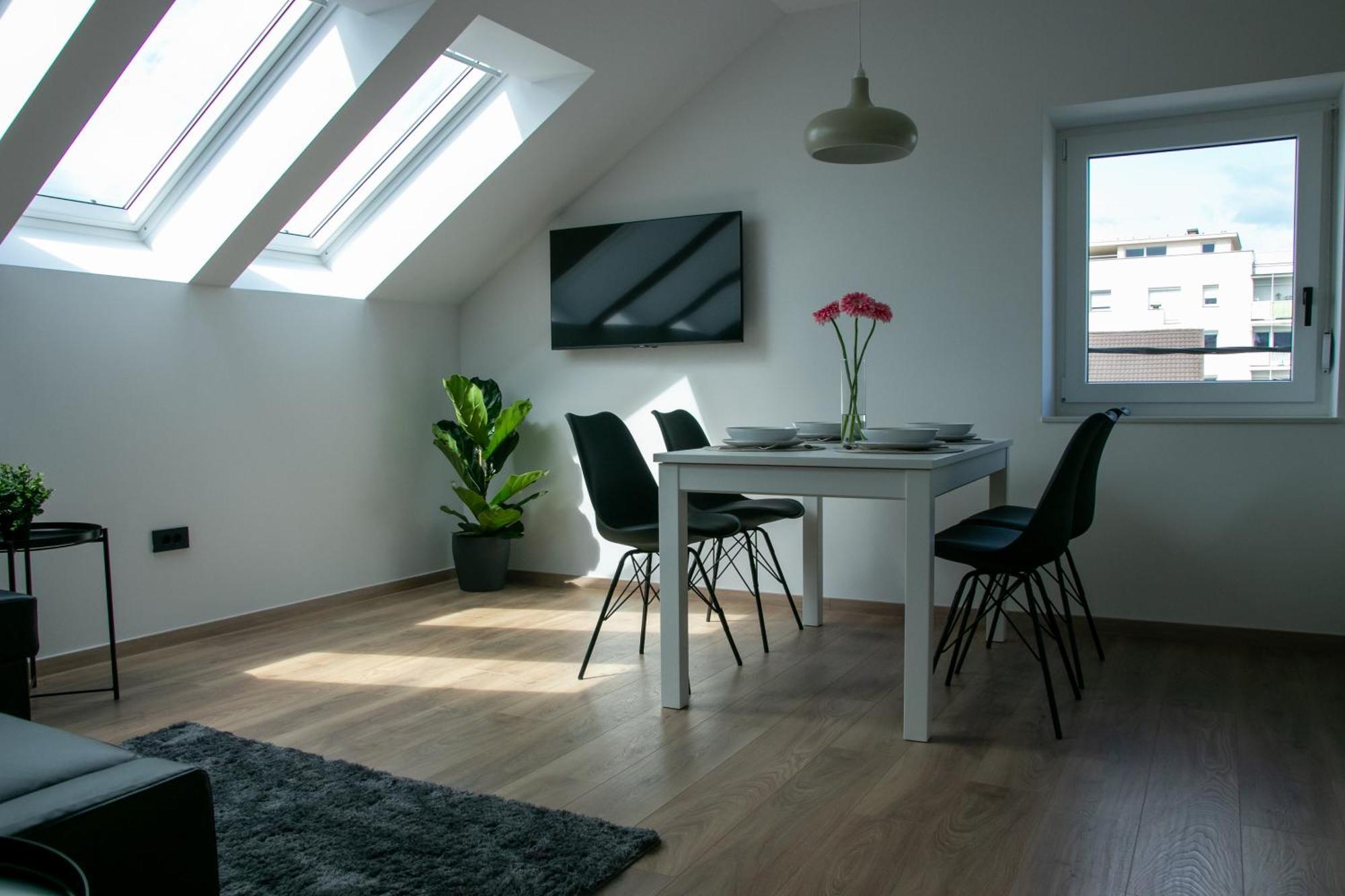 Residence Black&White ليوبليانا المظهر الخارجي الصورة